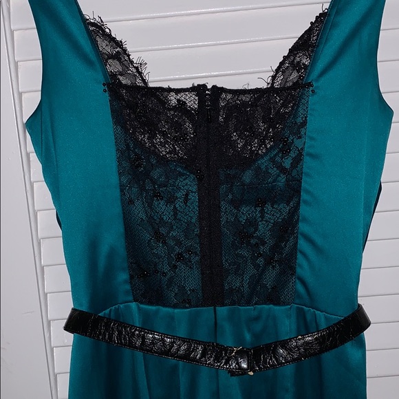 Mandalay emerald dress w/ Lace & detachable belt - Picture 5 of 7